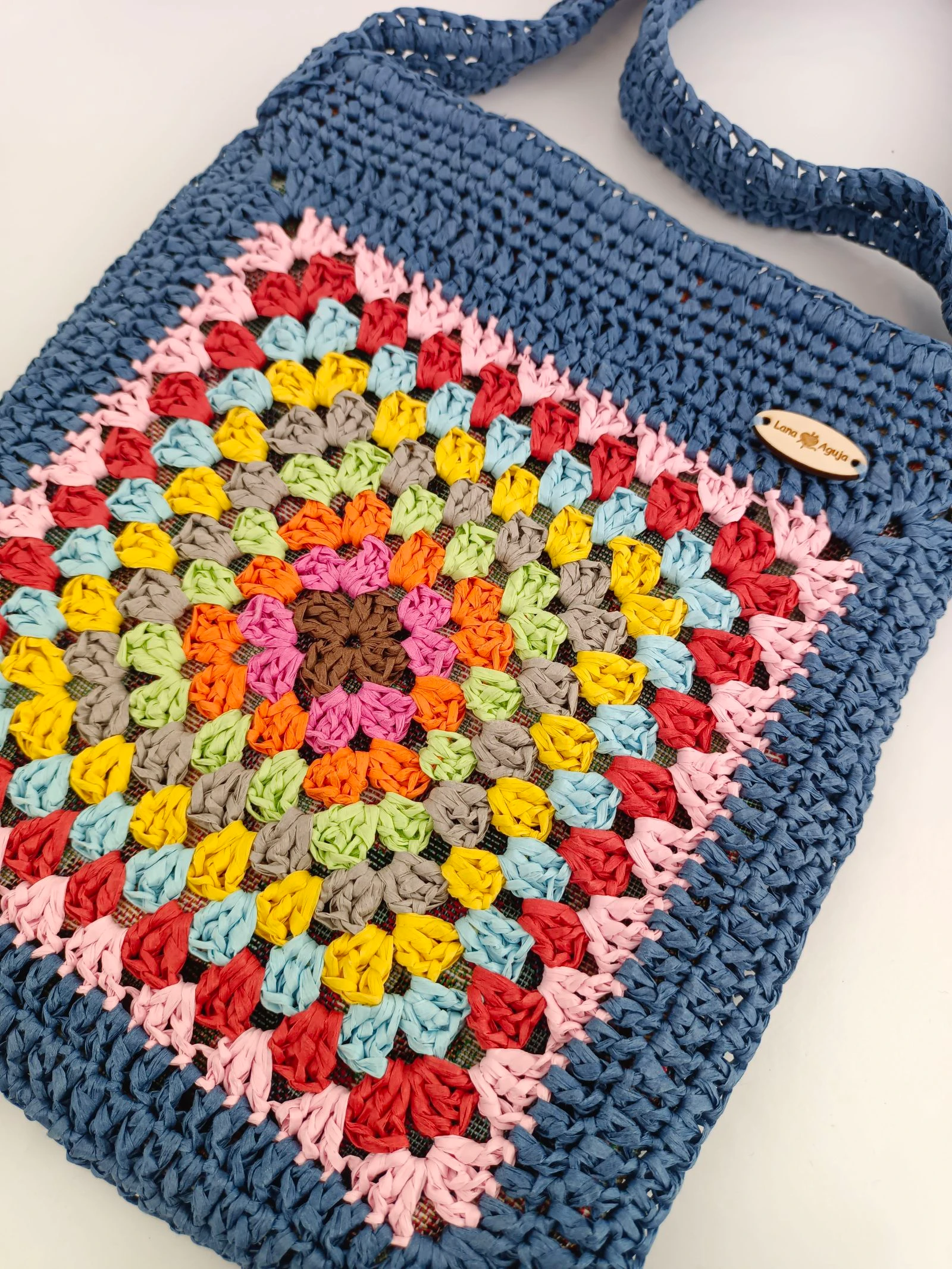 Bolsa granny tecida em ráfia – photo 7